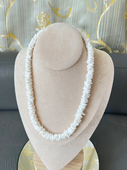 Native Treasure White Rose Clam Chips Puka Style Necklace